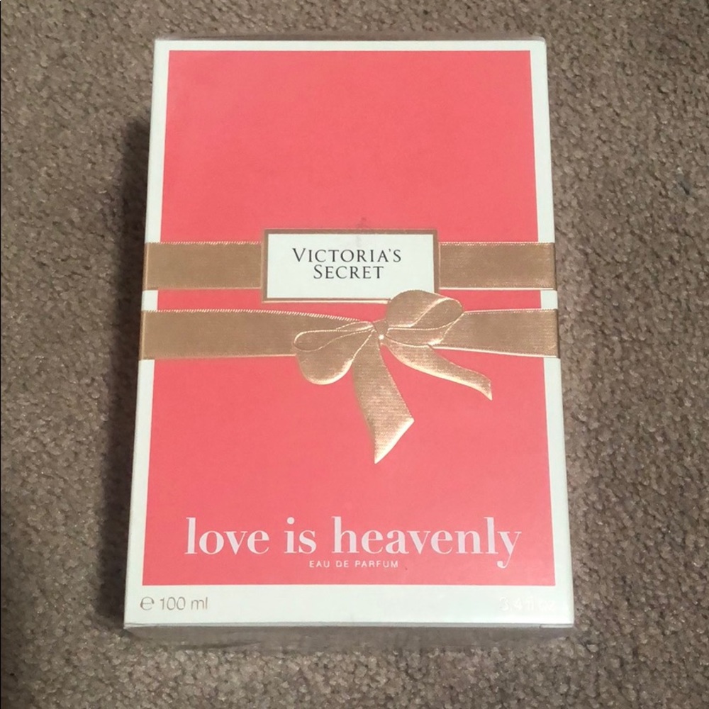 3.4 oz VS love is heavenly